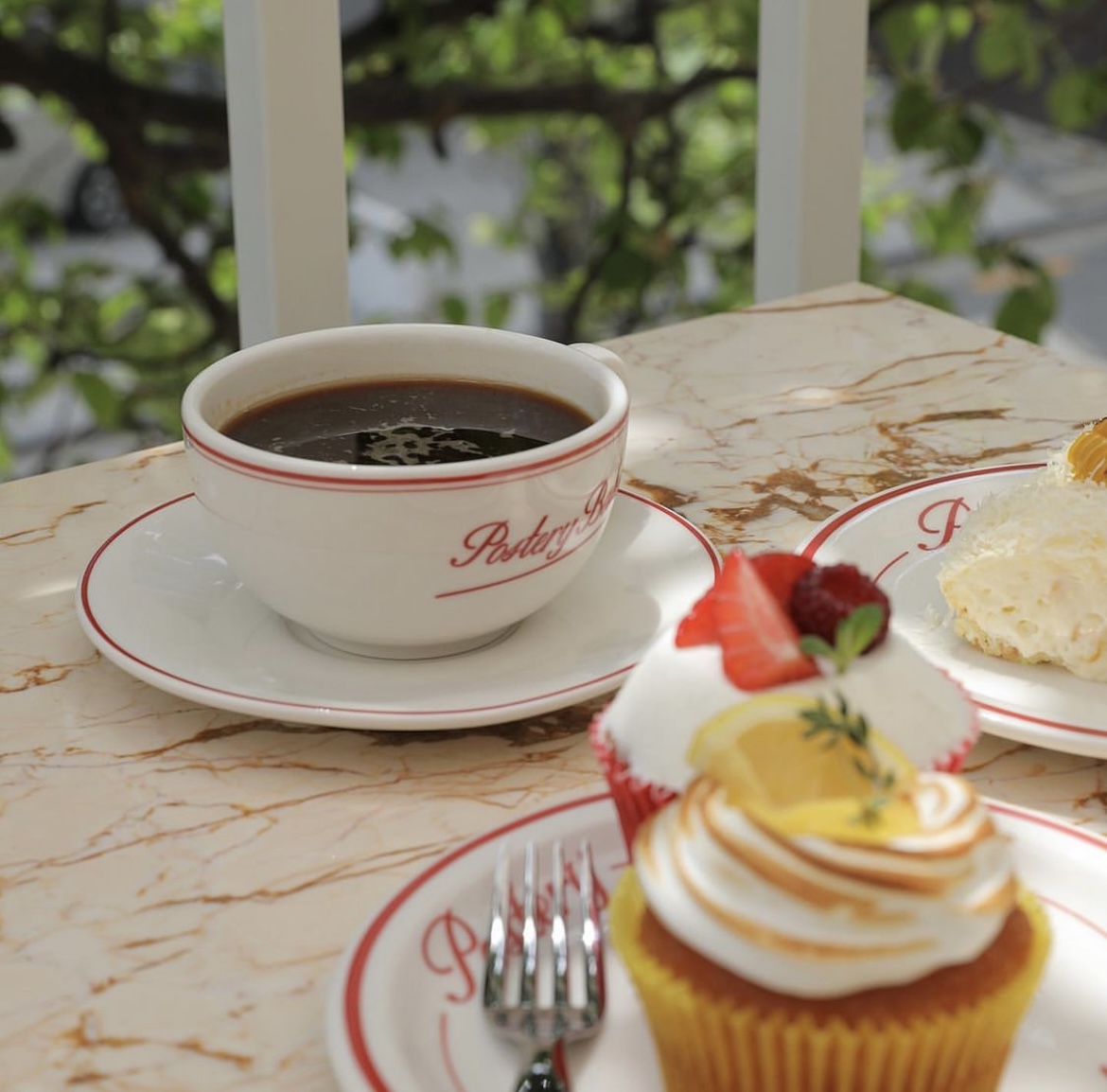 미국 도넛부터 가정식까지 7월에 출첵할 신상 핫플 카페 - 뉴스 썸네일 이미지