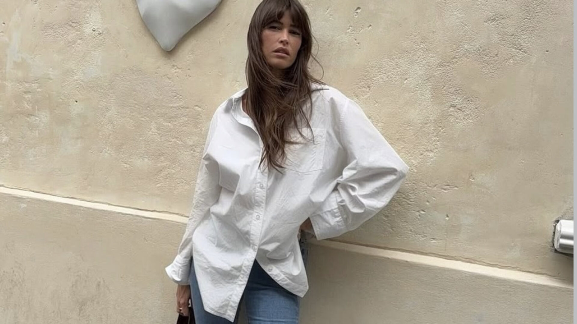 앞으로 정말 유행할, 플레어진 멋스럽게 입는 법 - 뉴스 썸네일 이미지