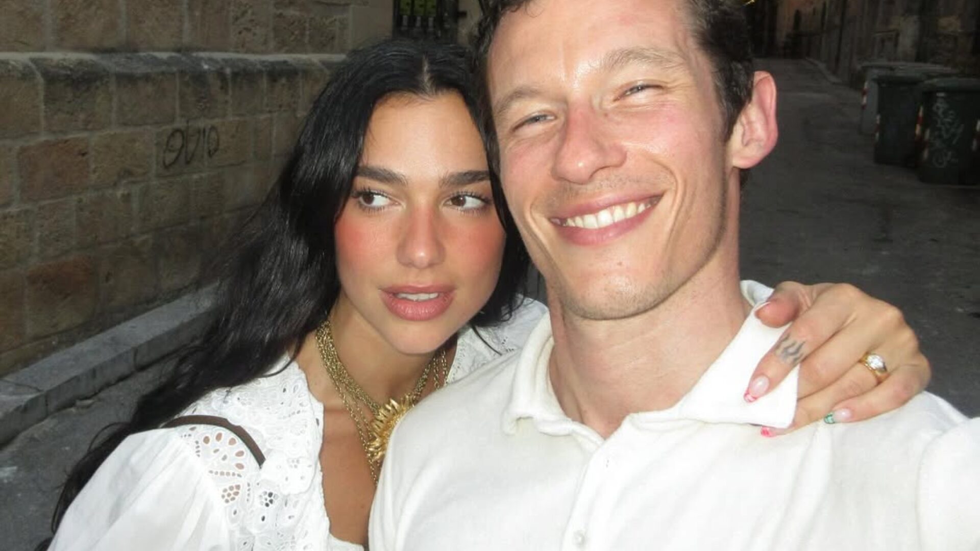 요즘 셀럽들 사이에선 이런 약혼 반지가 트렌드? - 뉴스 썸네일 이미지