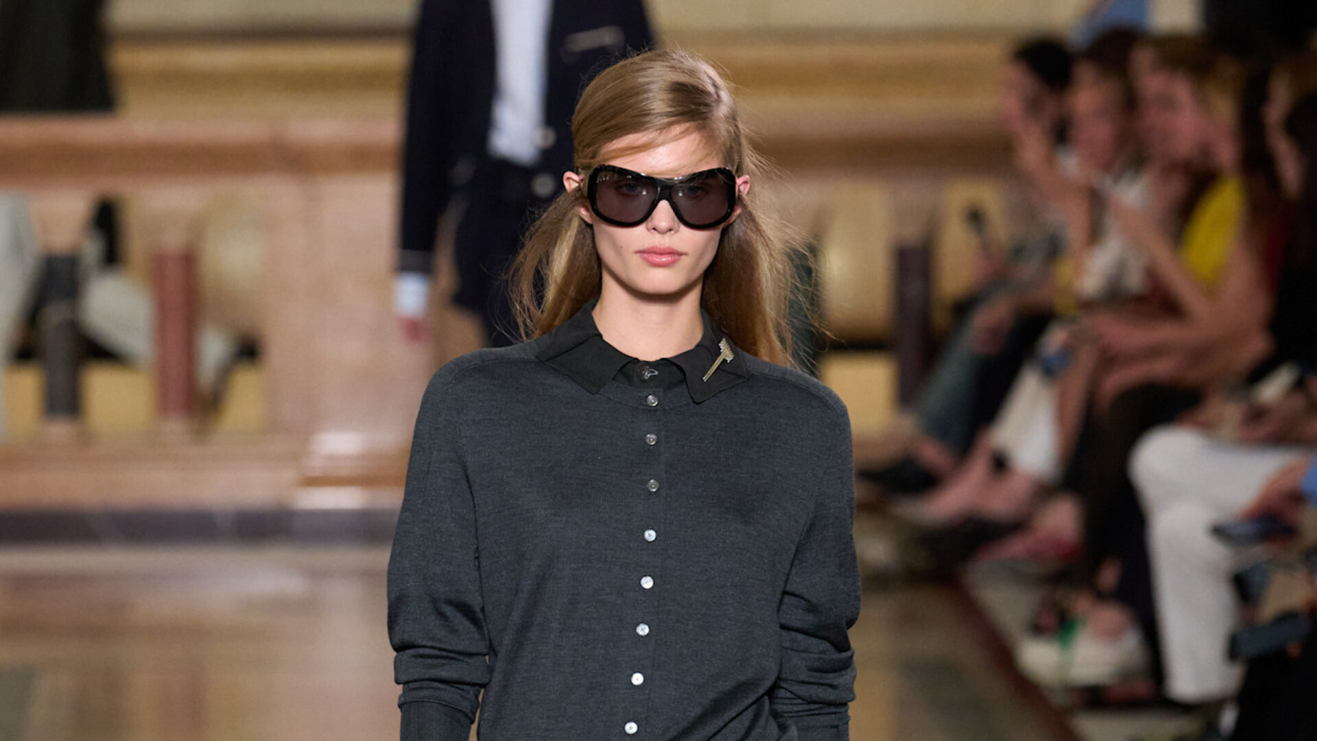 출근, 데이트, 결혼식 모두 OK! 활용도 만점인 '이 스커트' - 뉴스 썸네일 이미지