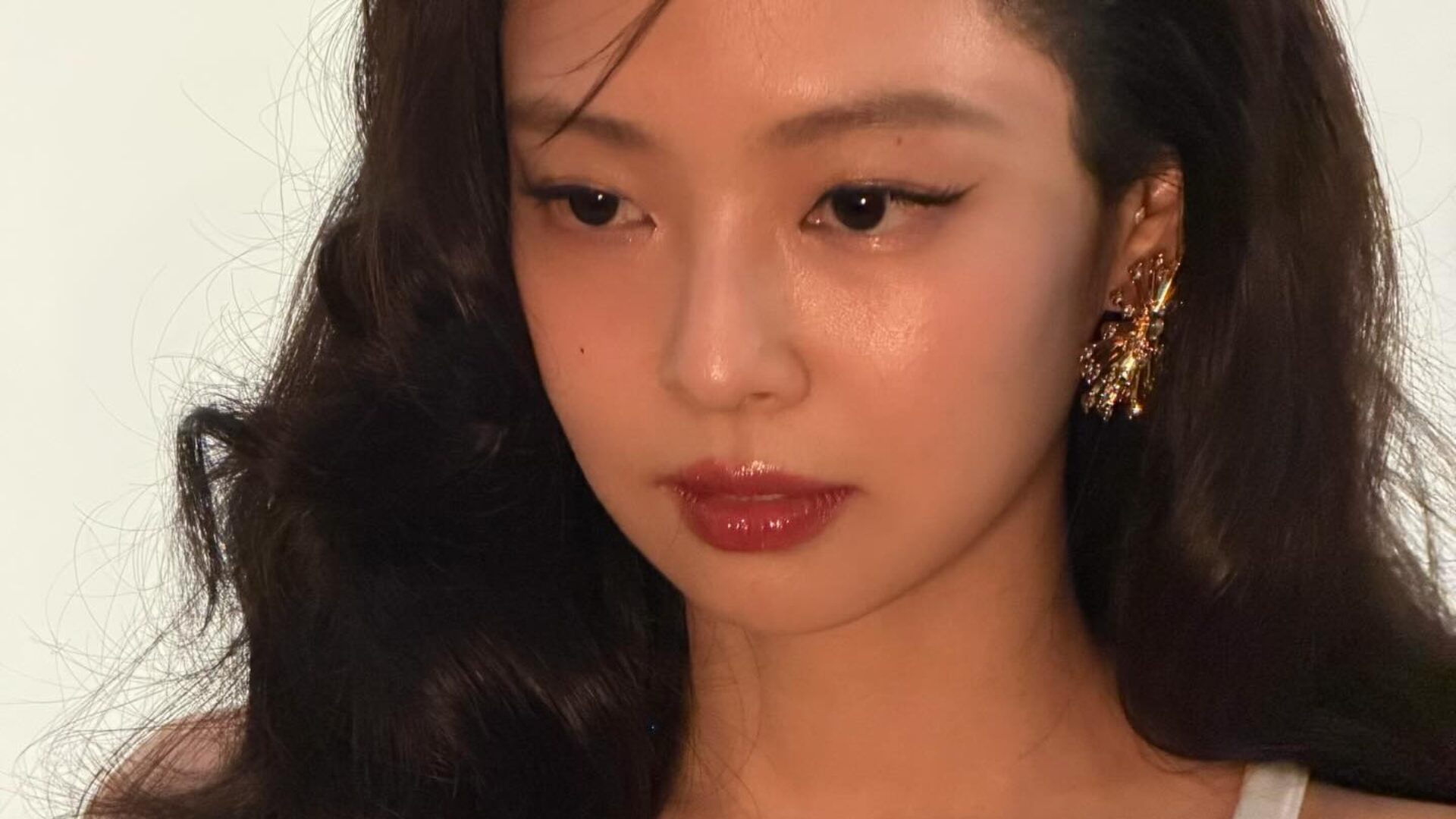 글램 코어의 정석, 제니의 샤넬 서울 쇼 헤메코